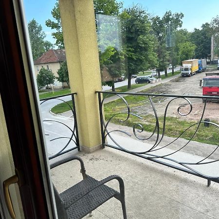Five Apartments Indija Екстериор снимка